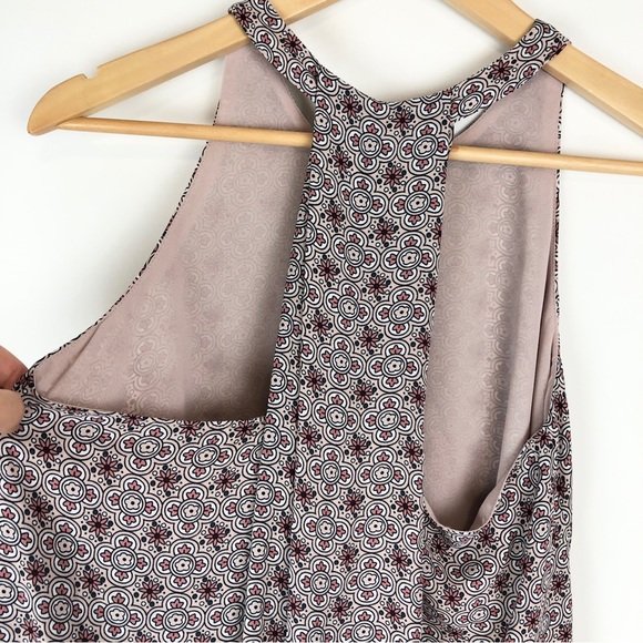 LOFT Sleeveless Blouse Pink White Floral - Picture 2 of 9
